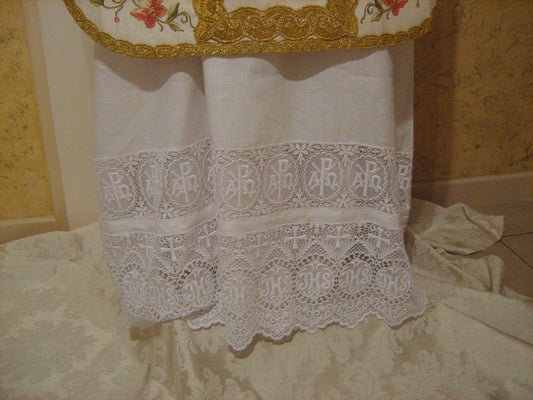 ALB Pure Linen with Double Lace
